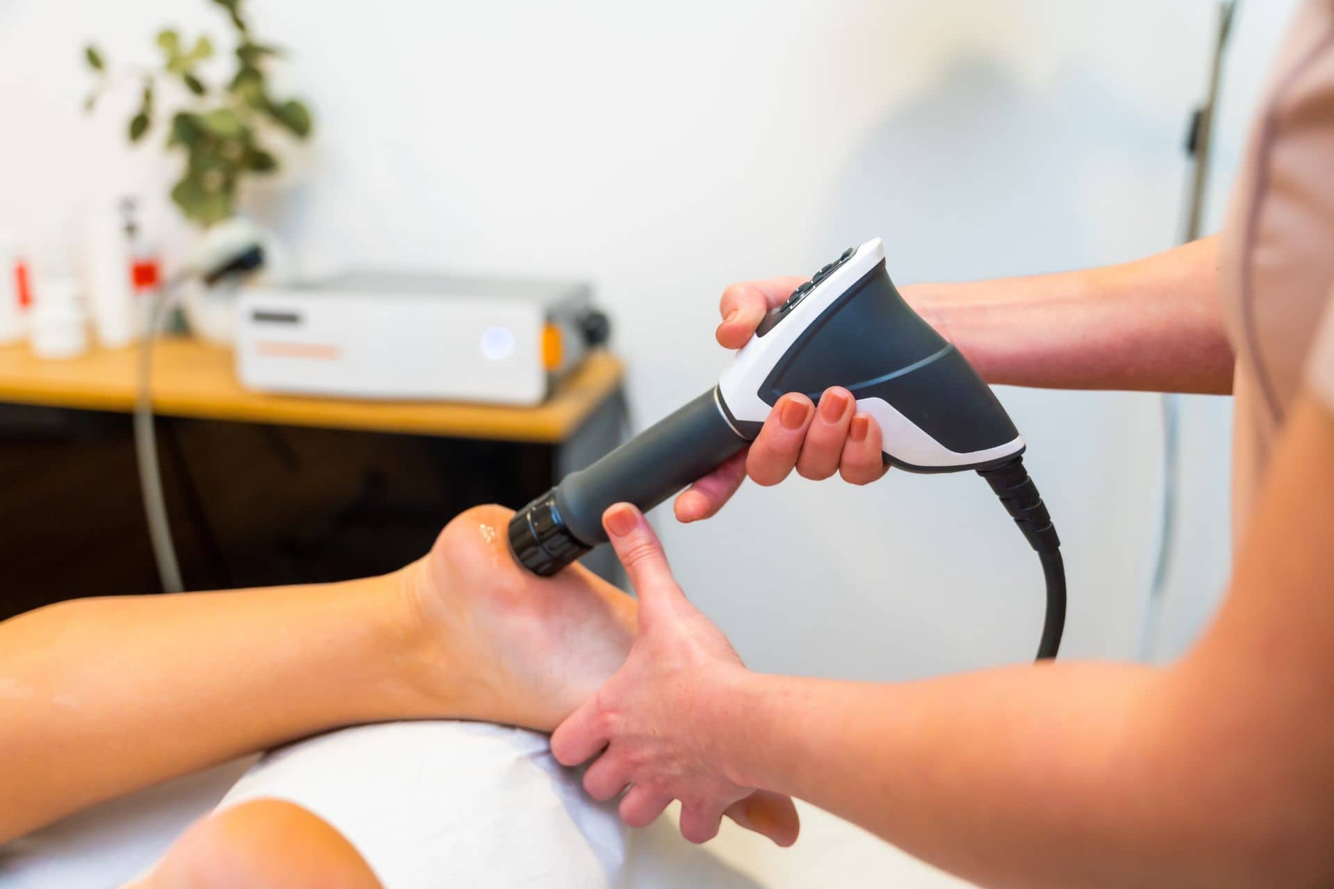 Shockwave therapy for plantor faciitis - Shockwave Therapy